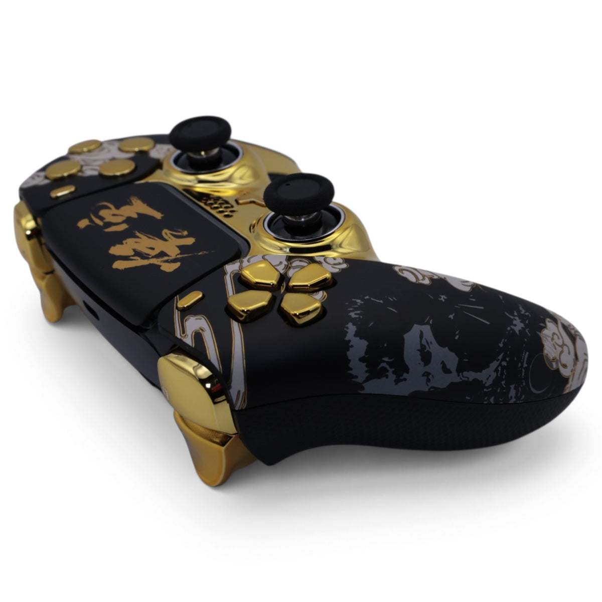 Wukong Gold Leicht PS5 Pro Controller mit TMR-Sticks – schräge Produktansicht